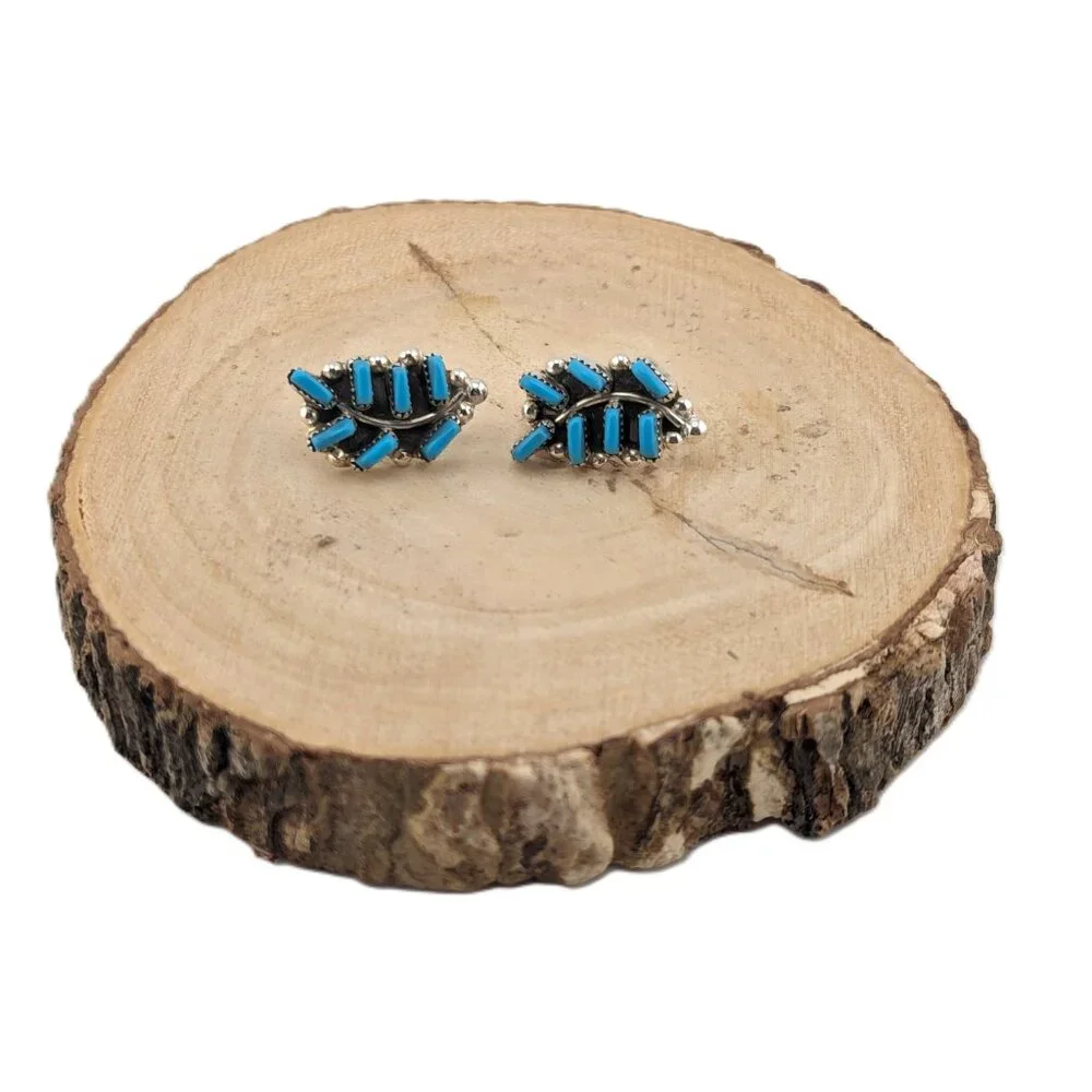 Zuni Petite Needlepoint Turquoise Earrings Native American Handmade Jewelry**‎